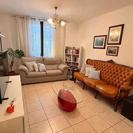 Apartment Cozy With Terrace - Casa Angela